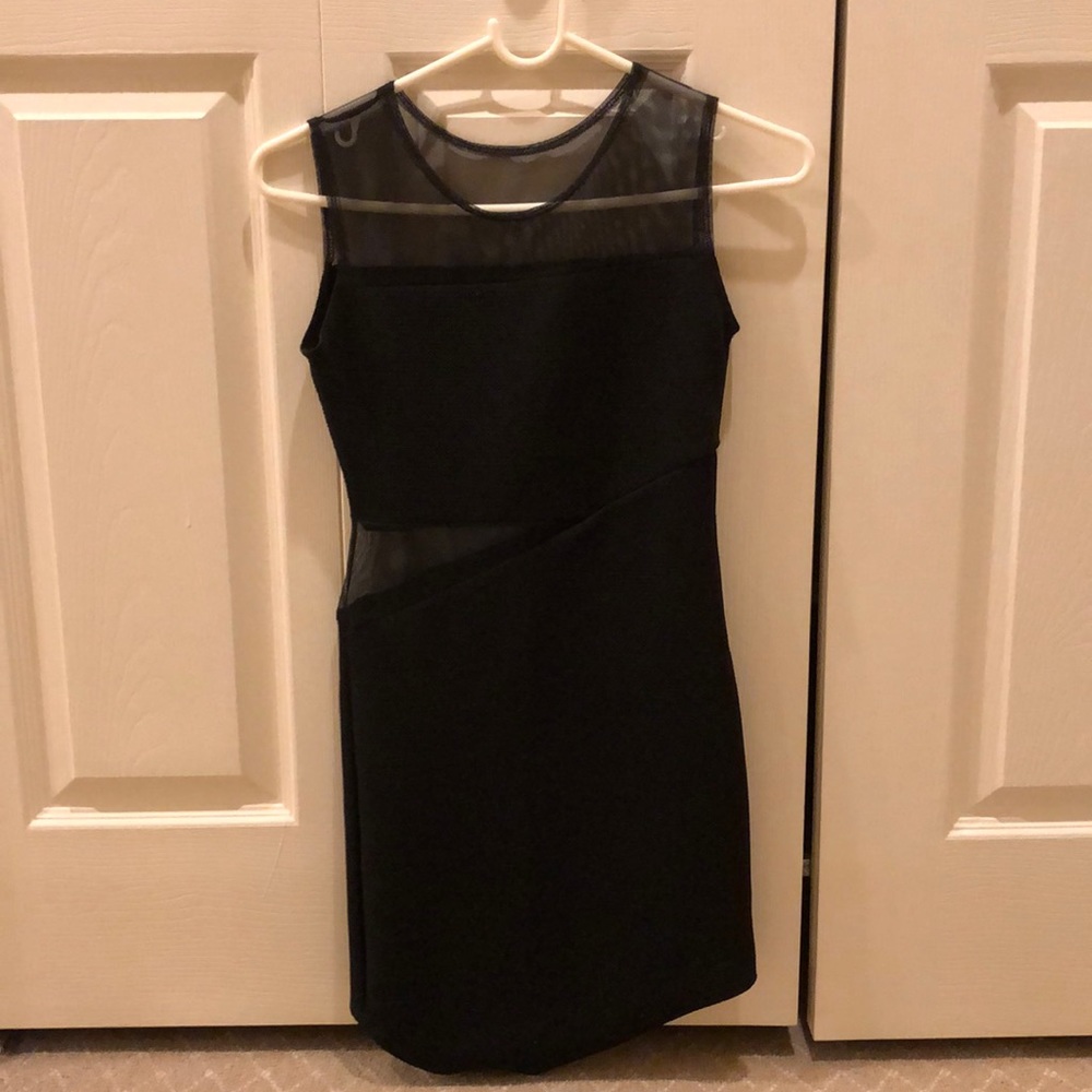 Girls formal black dress. Size large